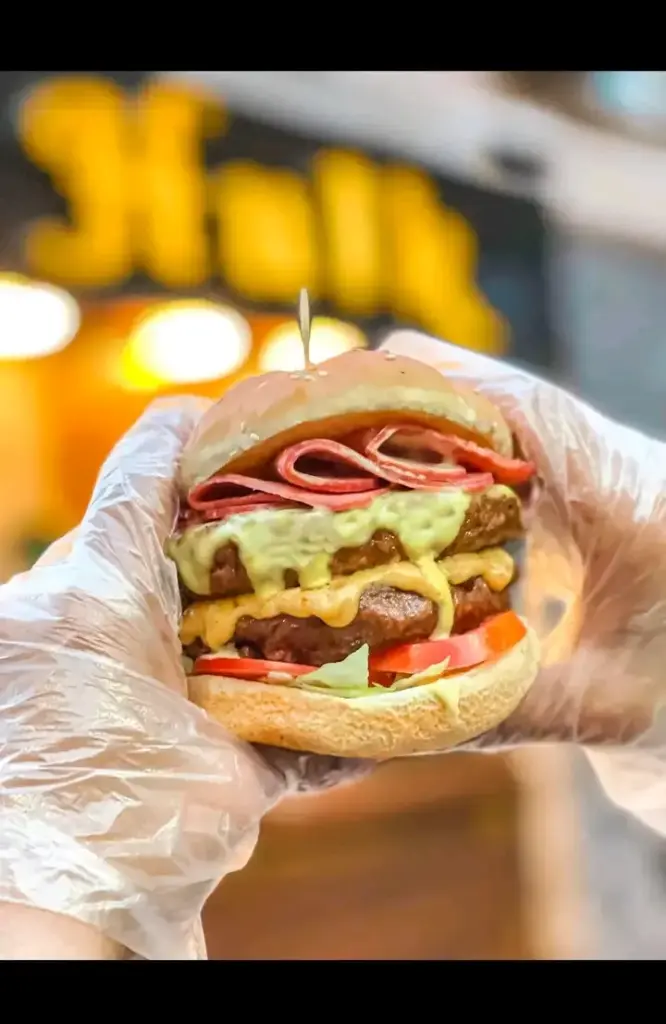 Hulk Sandwich	-	SMASH BURGER DOUBLE