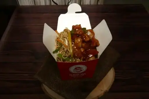 Dragon WOK	-	نودلز بالخضروات
